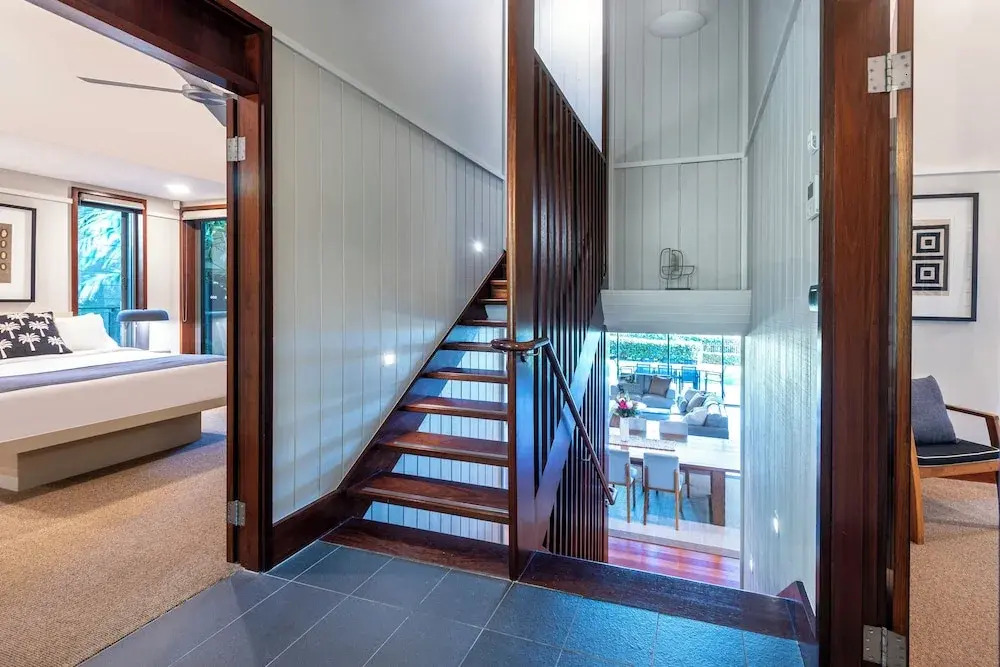 Yacht Club Villas