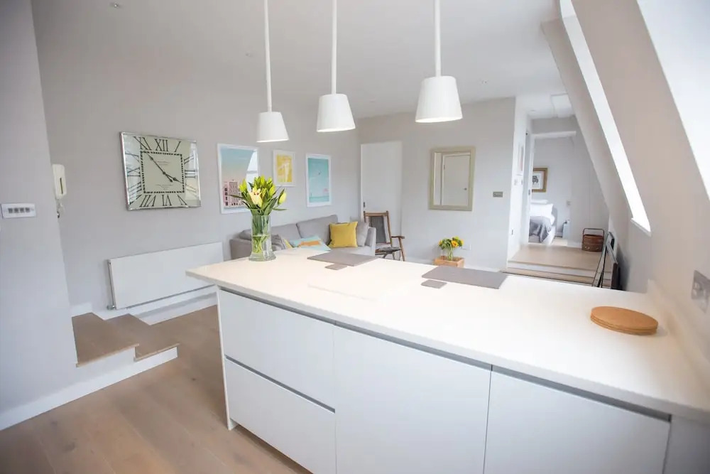 Stylish Rooftop Flat on Kensington High Street