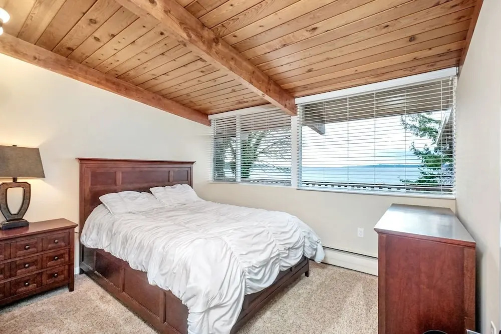 27607 10th Ave S Home 4 Bedrooms 2 Bathrooms Home