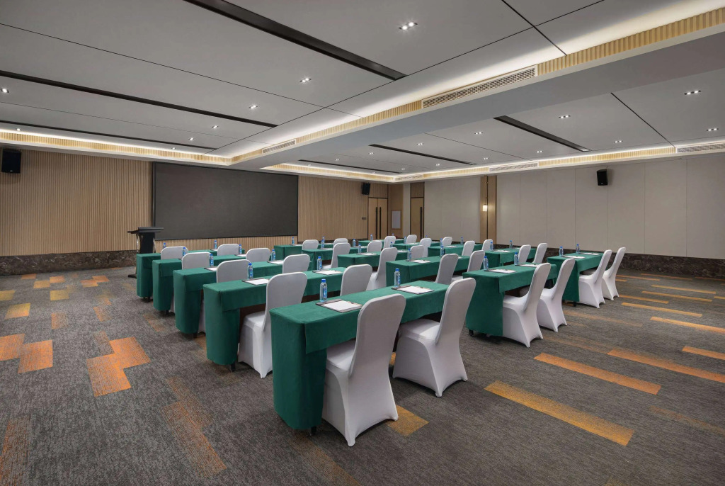 Ramada by Wyndham Guilin Yangshuo Resort
