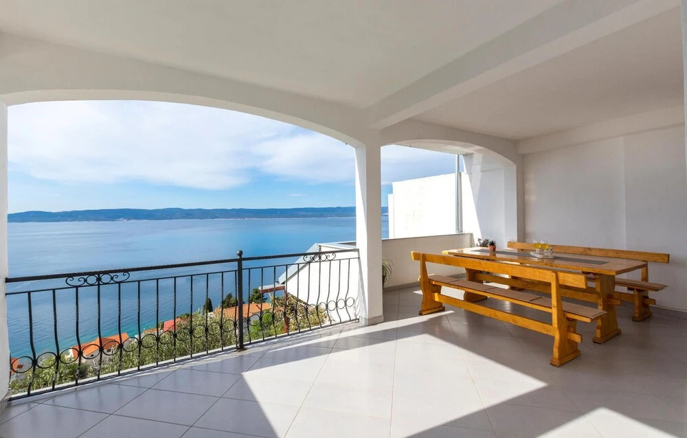 Beautiful Apartment in Pisak With Wifi and 1 Bedrooms