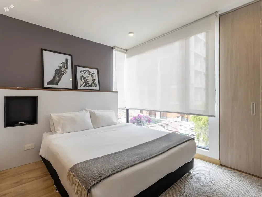 w Splendid Loft in Santa Ana