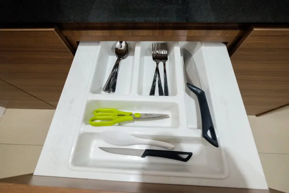 New Furnished 2BR Pasar Baru Mansion Apartment