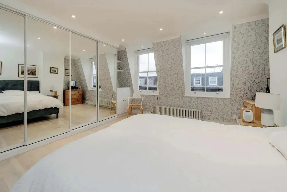 3 bed Home in Battersea With Garden