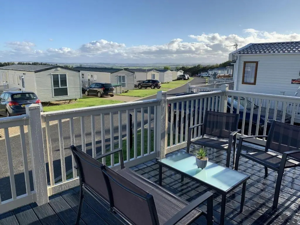 Lola Lodge - Luxury Hot Tub Retreat