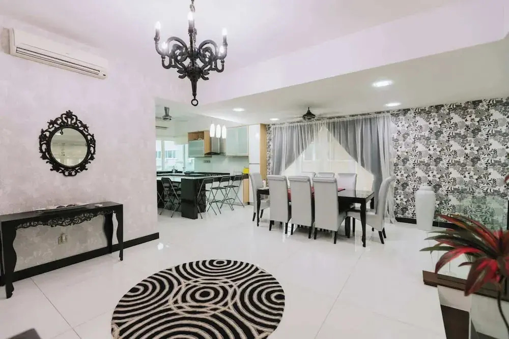 Spacious Luxury 6BR Home in Kemensah, KL
