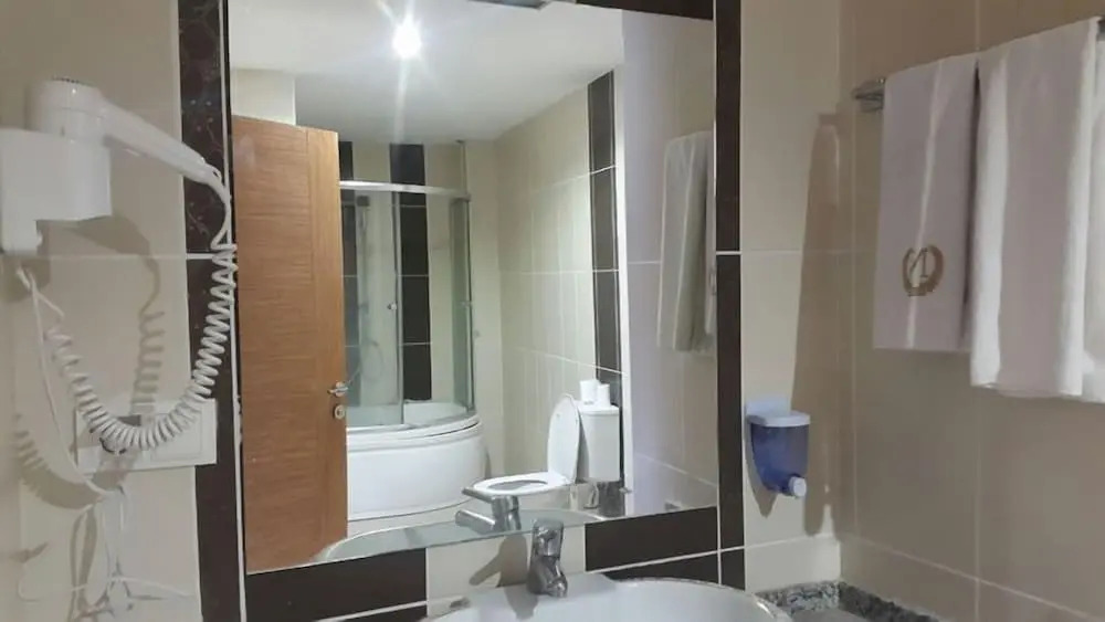 Nevan Suite Hotel