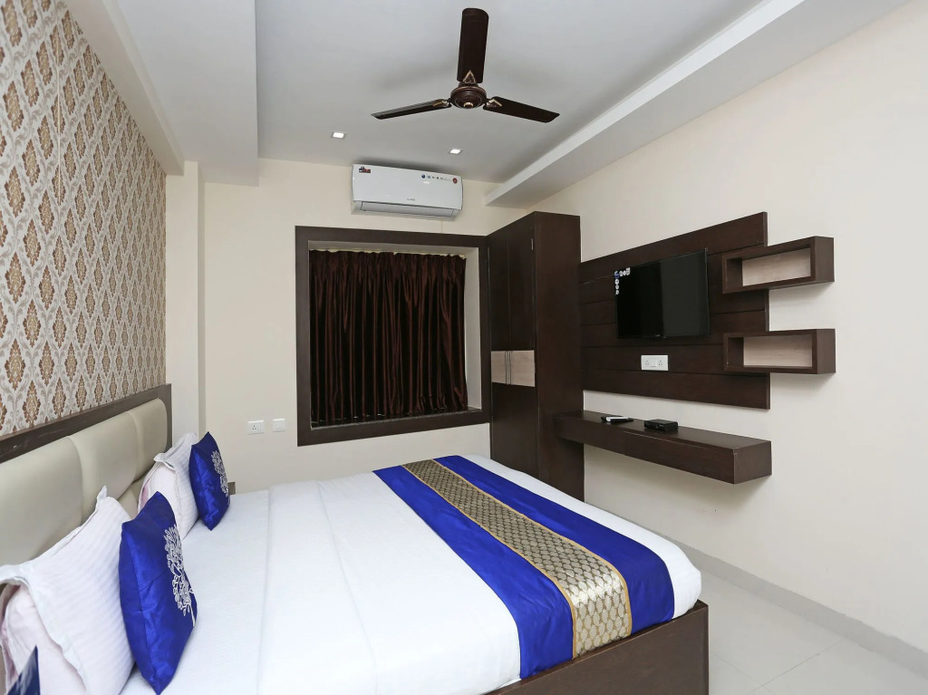 OYO 9344 Hotel Gangotri
