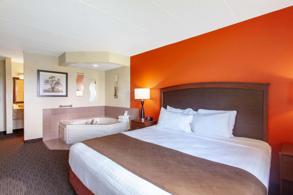 AmericInn by Wyndham St Cloud MN I-94