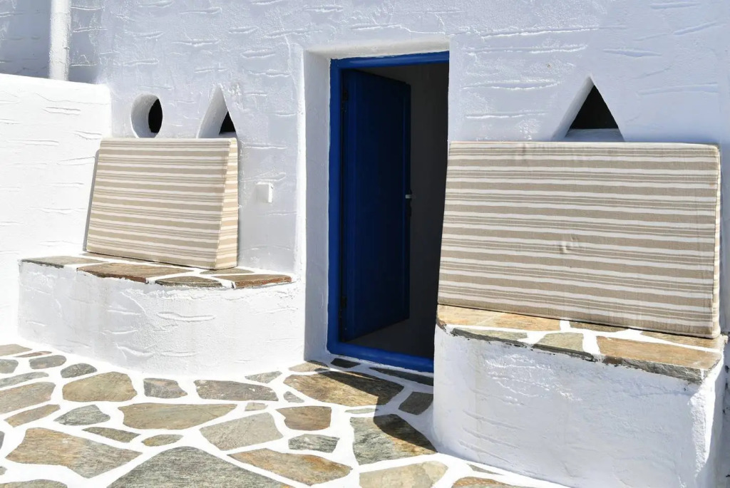 Santa Flora 3 Bedroom House â Parikiaâs Edge
