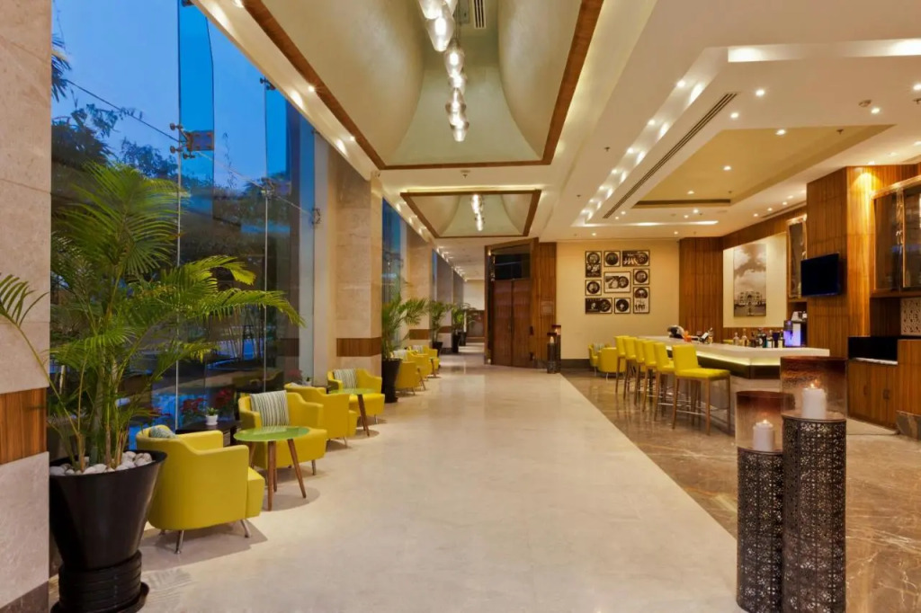Lemon Tree Hotel, Sector 68, Sohna Road, Gurugram