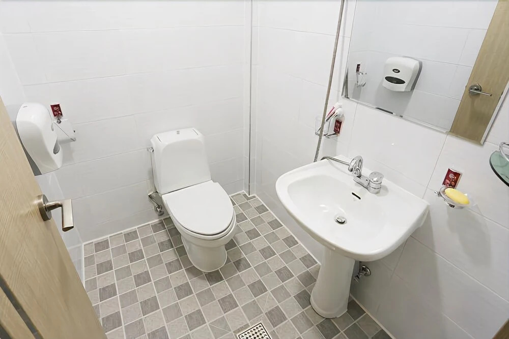Anmyeondo Beach White House Pension