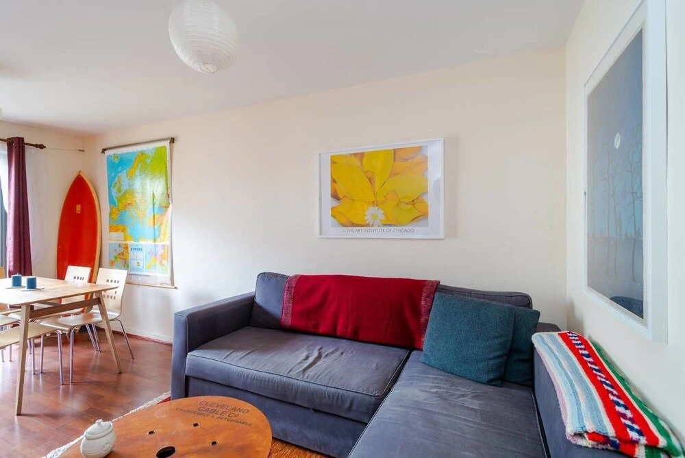 A Cosy 1 Bedroom Flat With a Balcony