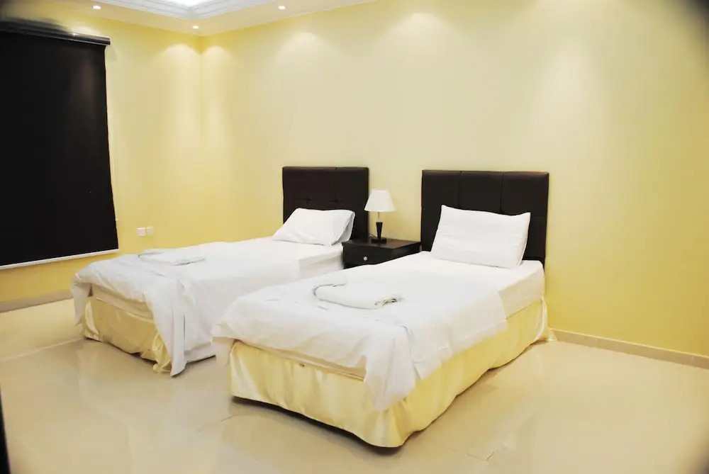 Al Drees Aparthotel