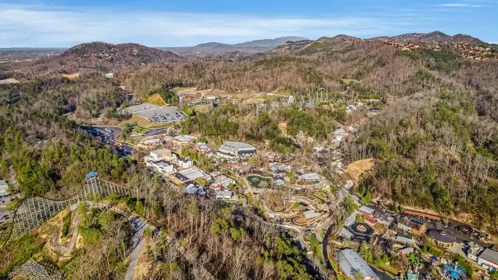Sleeps 6 Indoor Pool 10 Mins to Dollywood