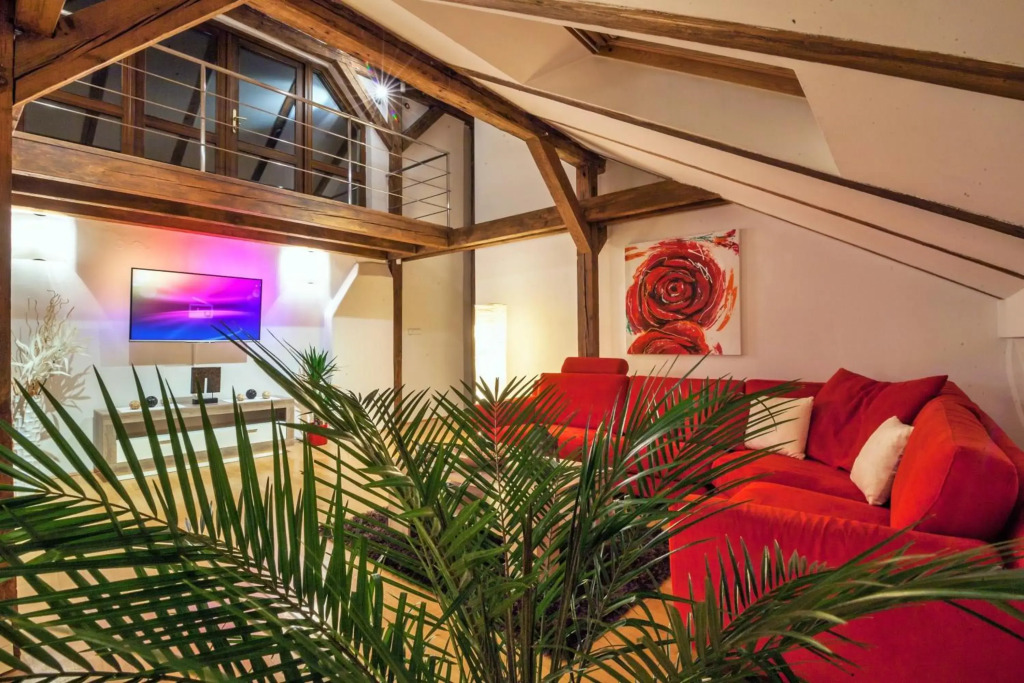Charles Bridge Hostel & Apartments