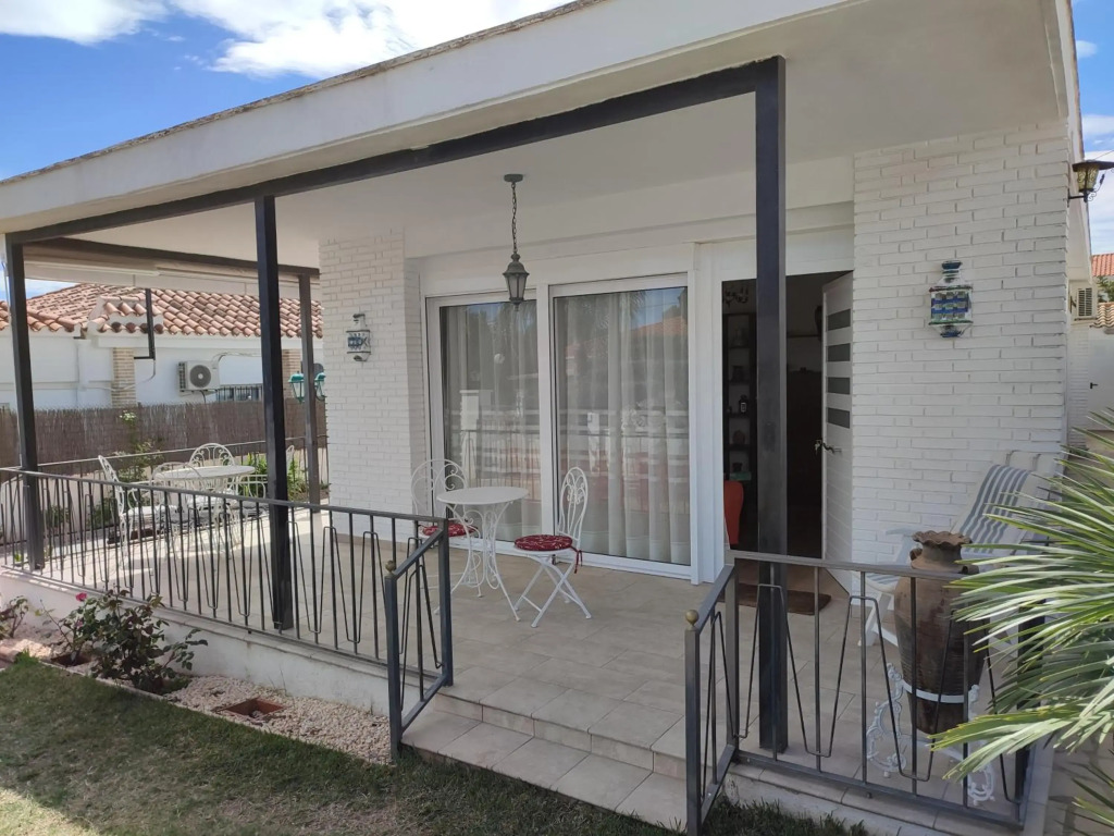 Exclusivo Chalet a Pie de Costa