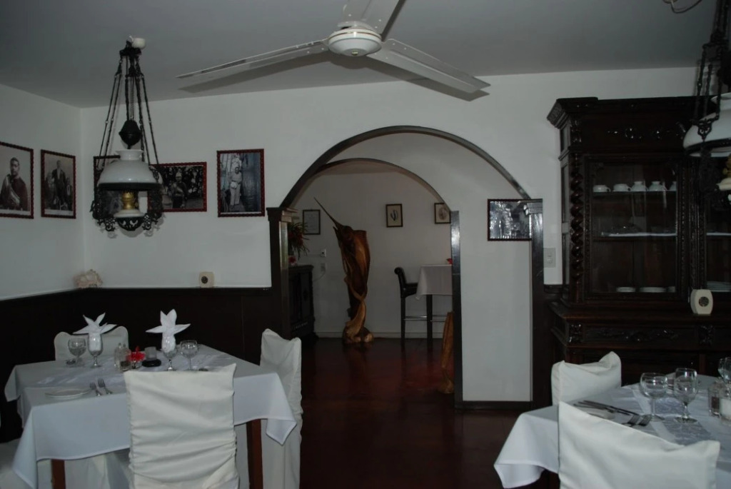 Seaview Lodge and Restaurant