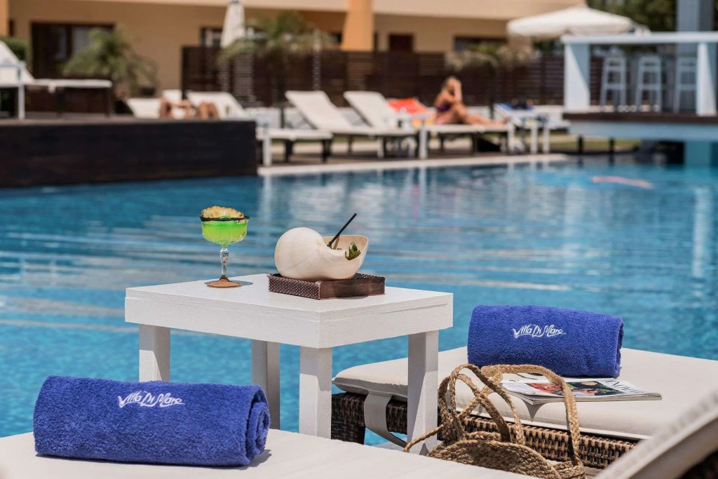 Villa Di Mare Seaside Suites