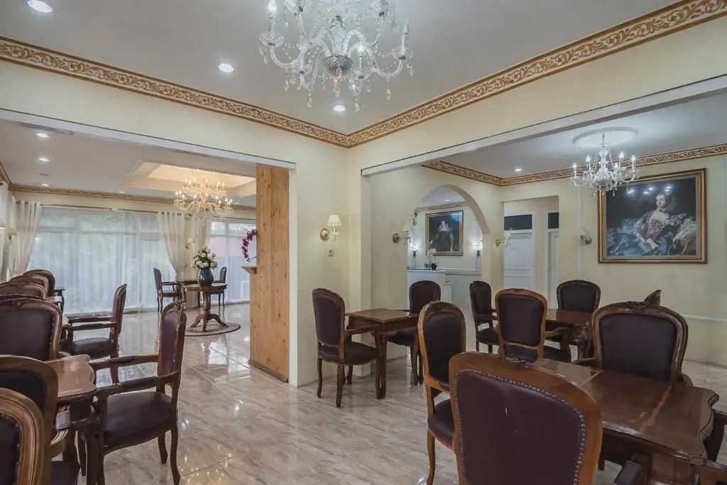 Urbanview Hotel Mon Bel Cibodas by RedDoorz