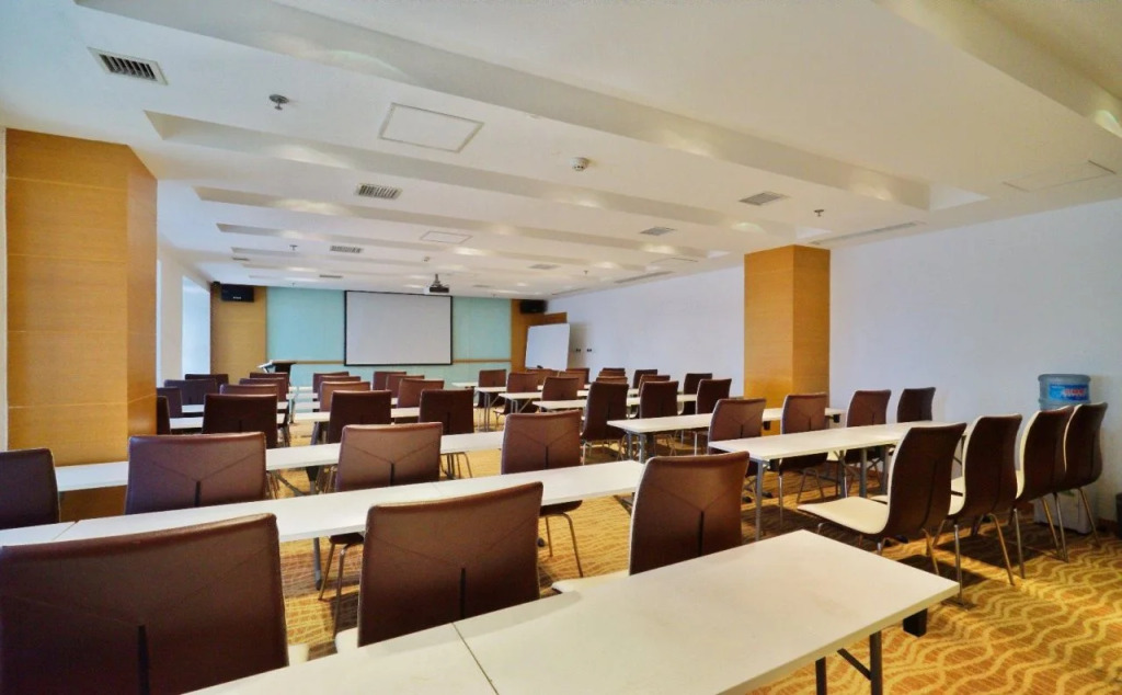 Atour Hotel Dalian Development Zone