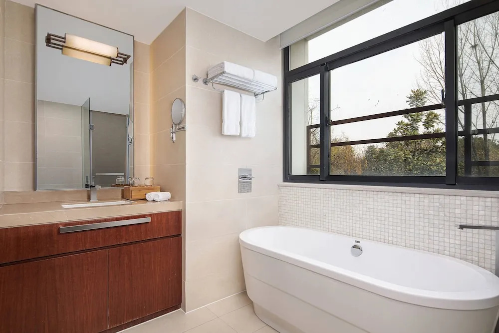 Courtyard by Marriott Wuxi Lihu Lake