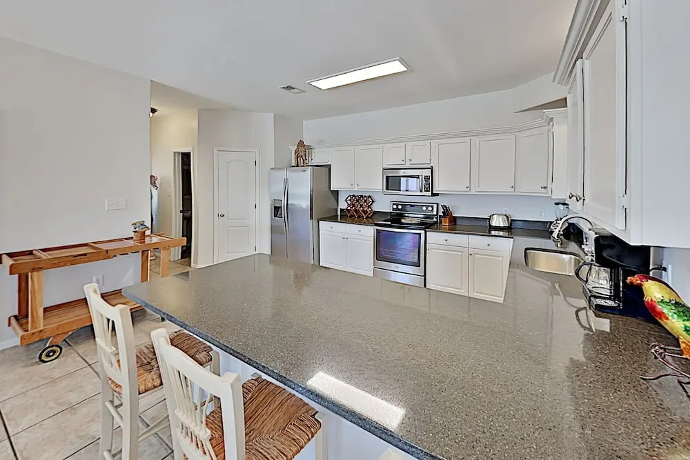 1387 W Lagoon Ave Home 3 Bedrooms 2 Bathrooms Home
