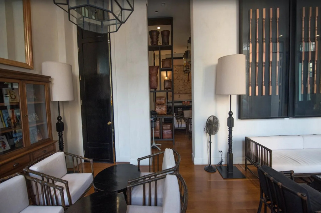 99 The Gallery Hotel