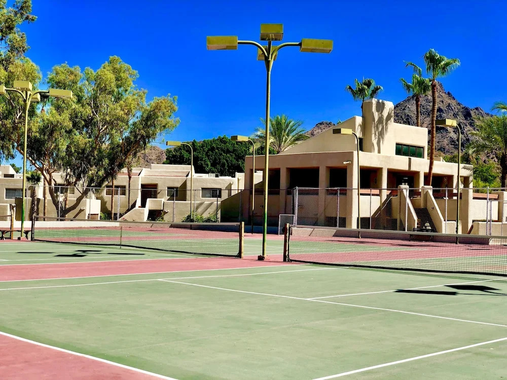 New Listing! “Phoenix Rose” On The Fairway Townhouse