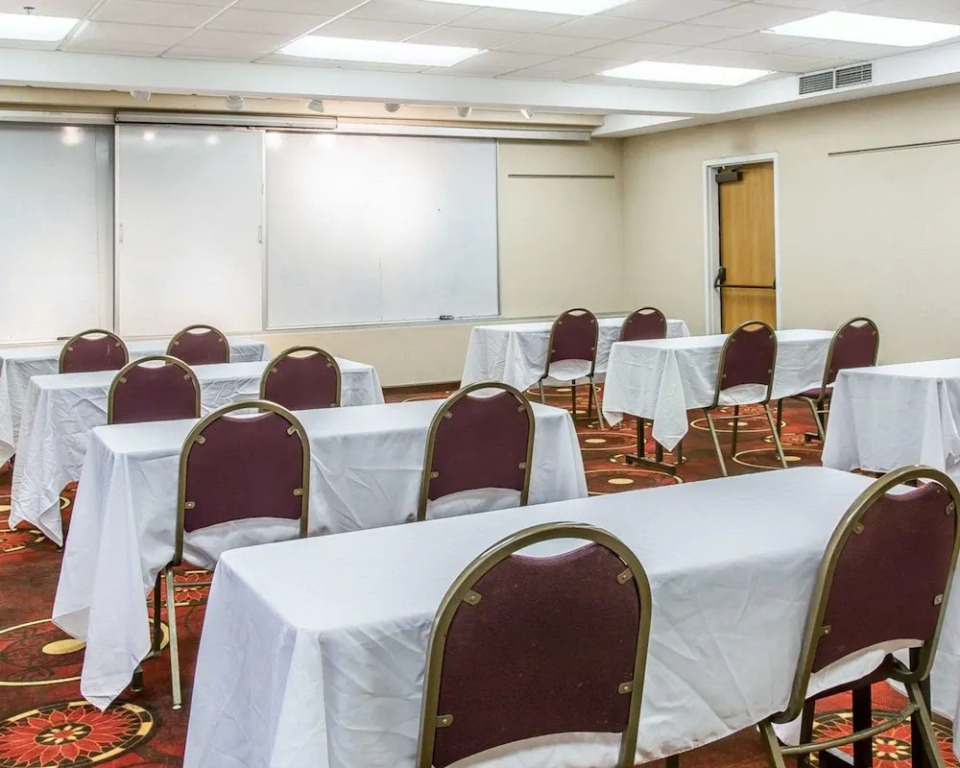 Best Western Hospitality Inn