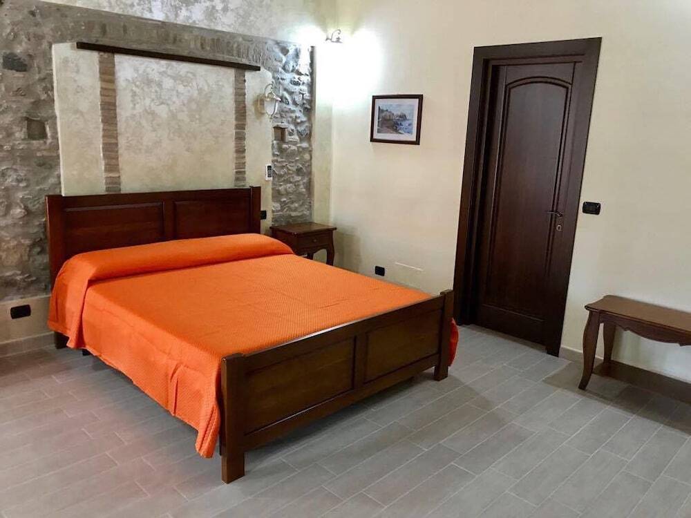Eleven Bed & Breakfast