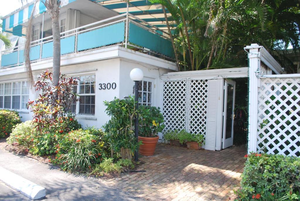 Green Island Inn