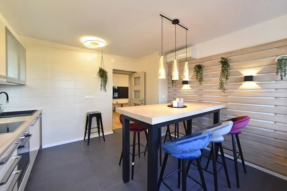 "D&M" Studio Apartments
