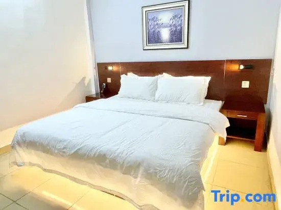 Honghai Accommodation (Zhuhai Huafa Business Area)