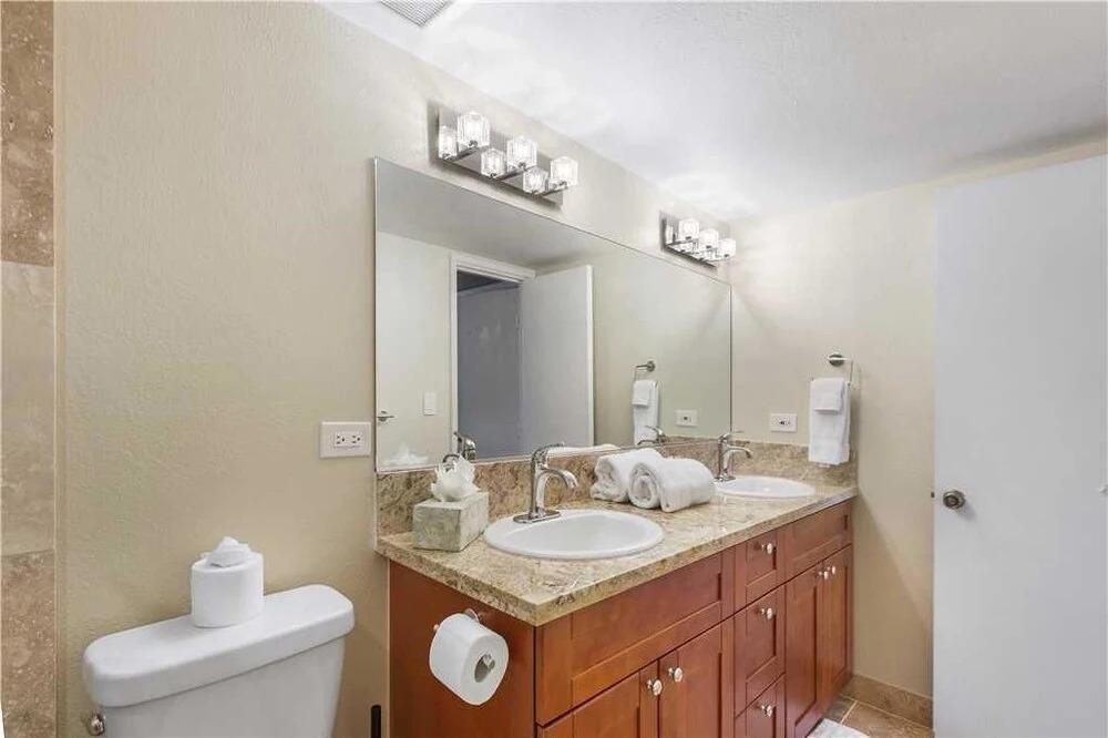 Kamaole Sands 2401 - Three Bedroom Condo with Ocean View