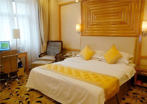 Xinyang Sunny Hotel