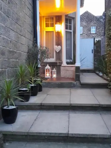Ashwood House