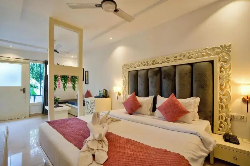 Raya Resorts