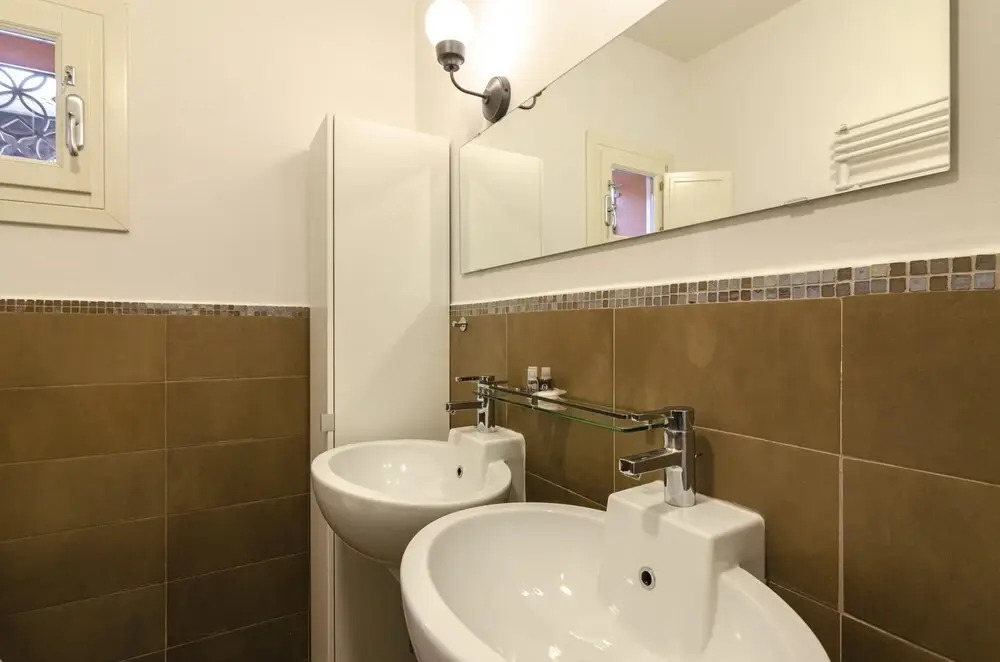 Brand new Suite With Balcony Via Albertoni