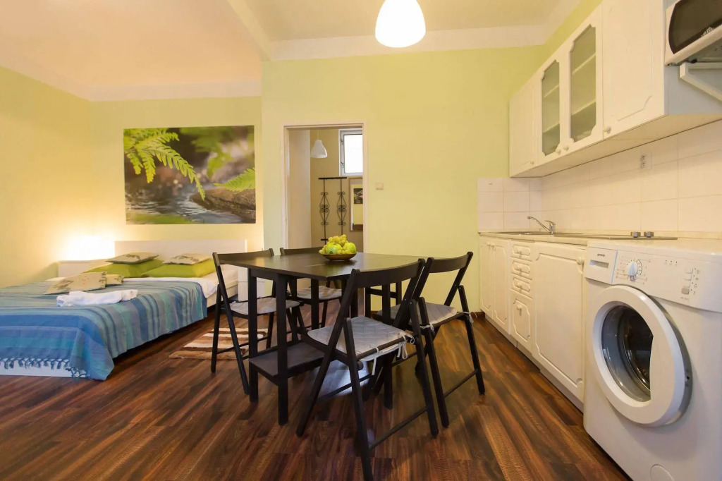 Apartment for Friends