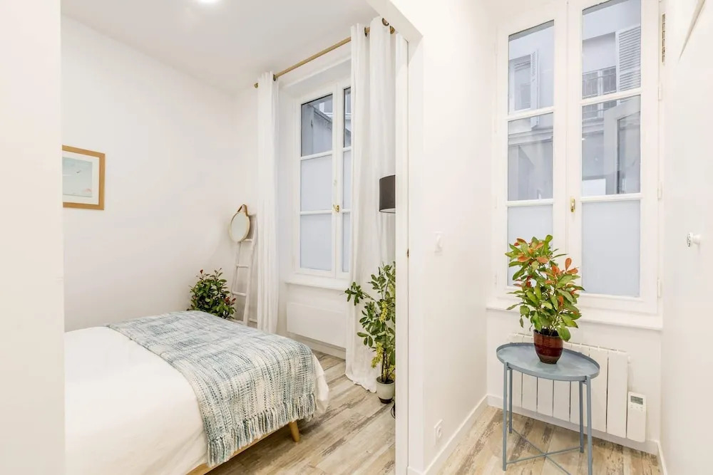 Stunning Apartment Near Eiffel Tower