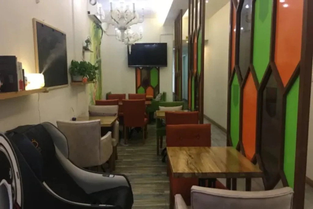7 Days Premium Hotel Shanghai Xujiahui Longhua Road Metro station
