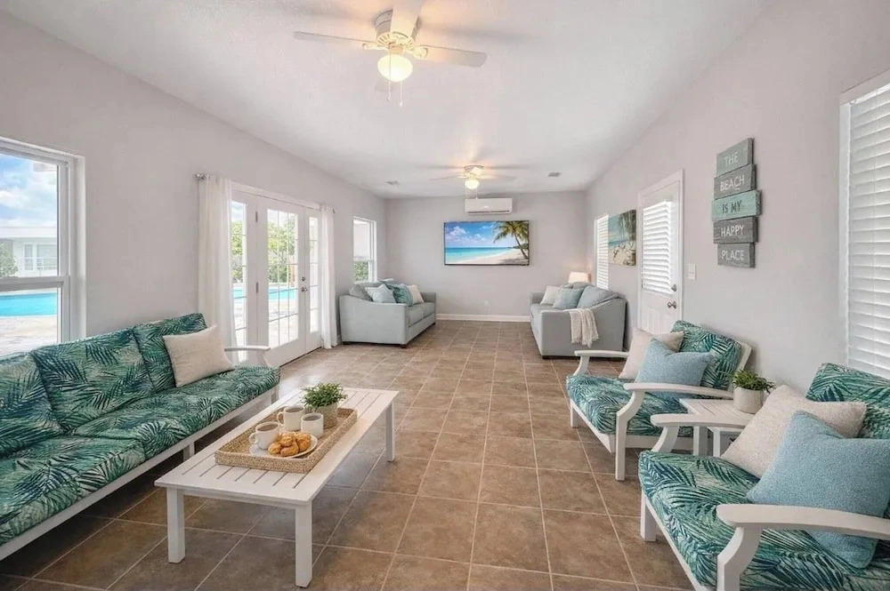 7018 Rookery 3 New Listing 2 Pools 1 min to Beach