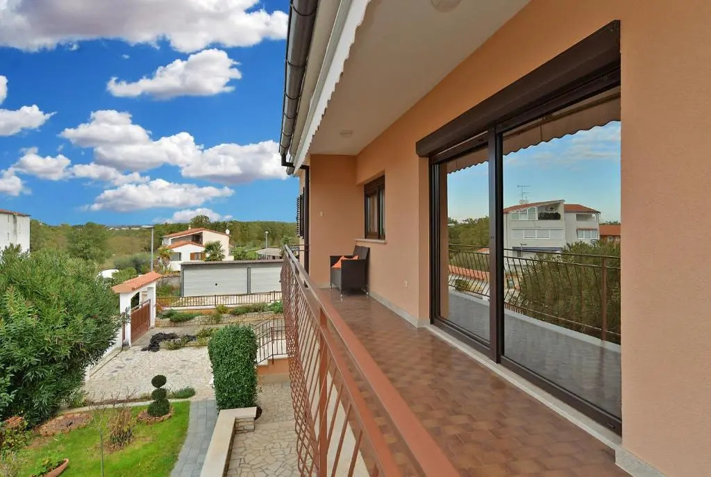 Apartments Rocka 1195