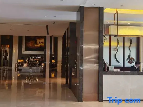 Lingyuan Linggang Hotel