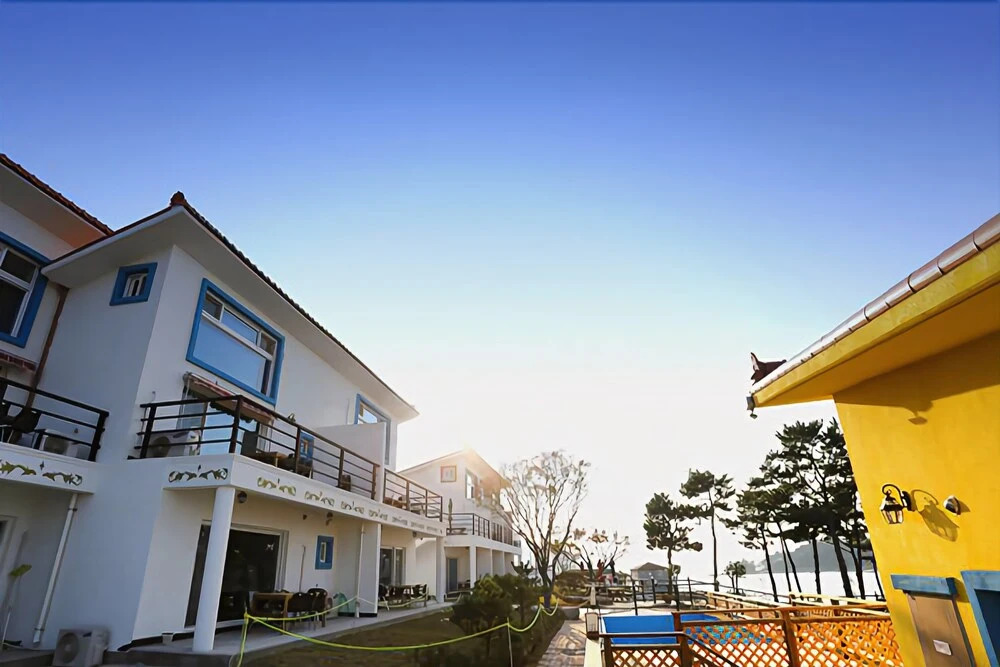 Yeosu Pierre Mont Pension
