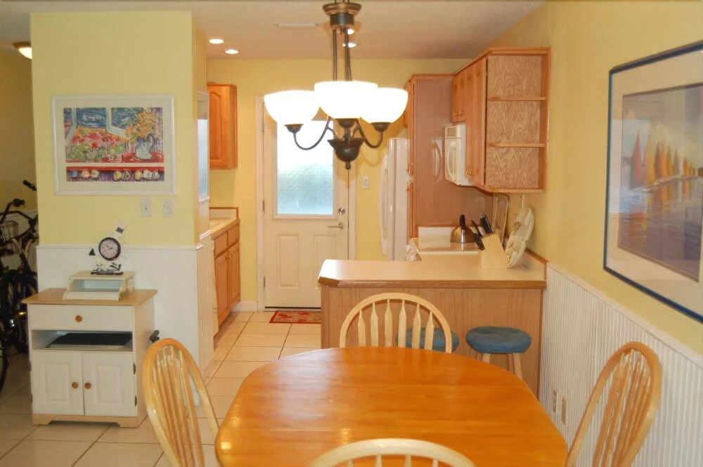 Sunset Royale - 118 2 Bedrooms 2 Bathrooms Condo
