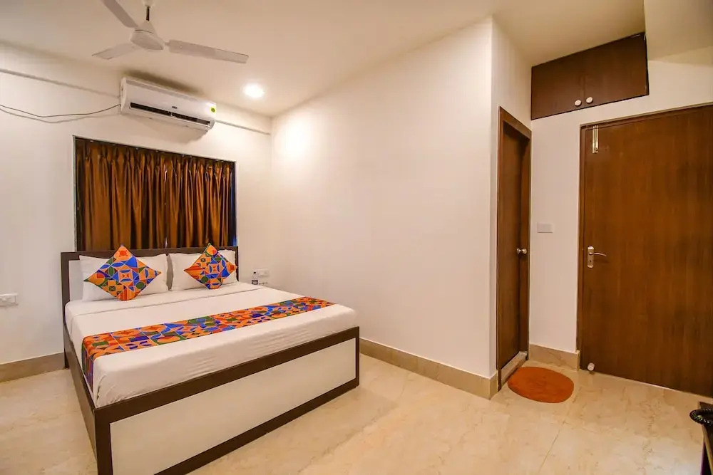 Fabhotel Moubani Residency