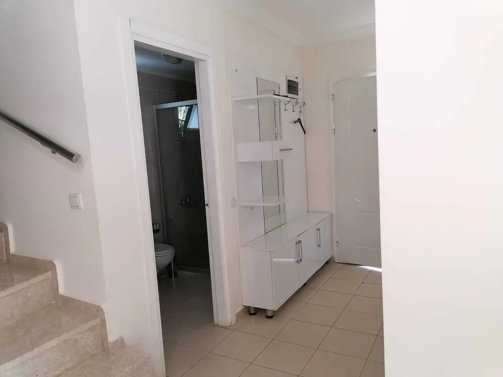 Crown Villa 2