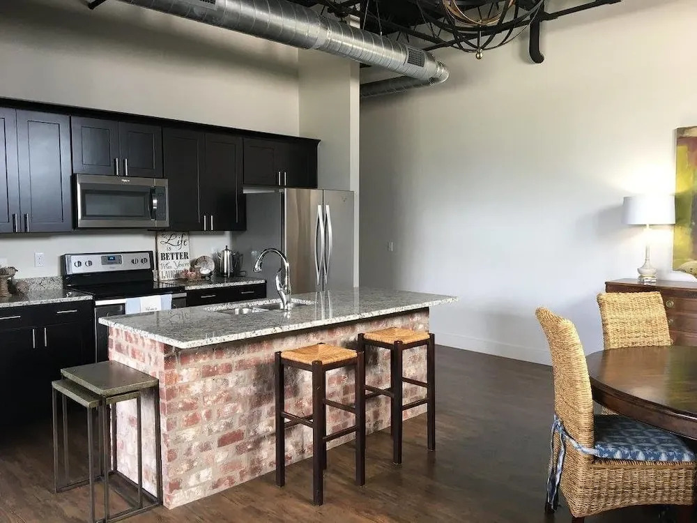 The Lofts at 517